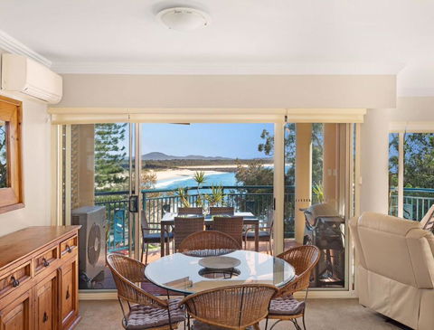 Whitesands 301 - Linen Not Included - Pubs and Clubs 0