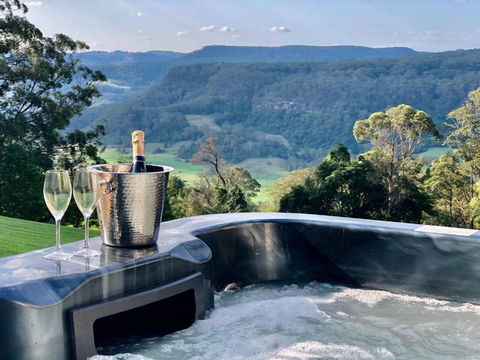 Wild Peace Mountain Lodge Kangaroo Valley - Pubs and Clubs 0