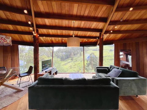 Wilderness Retreat 10mins To CBD, Bath Tub, BBQ - Pubs and Clubs 3