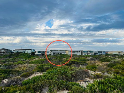 Wolfgangs Shack - Pubs and Clubs 1