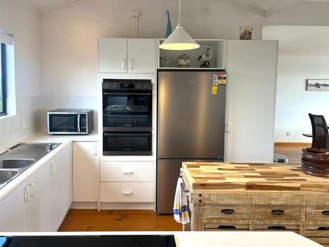 Wolfgangs Shack - Pubs and Clubs 3