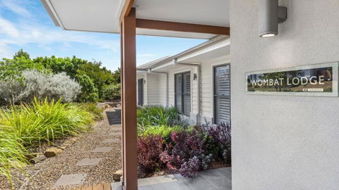 Wombat Lodge - Pubs and Clubs 2