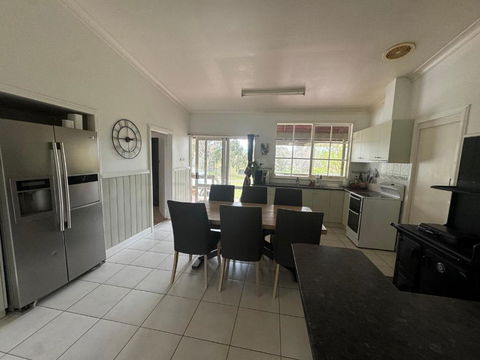 Woodfield Glen - Pubs and Clubs 3