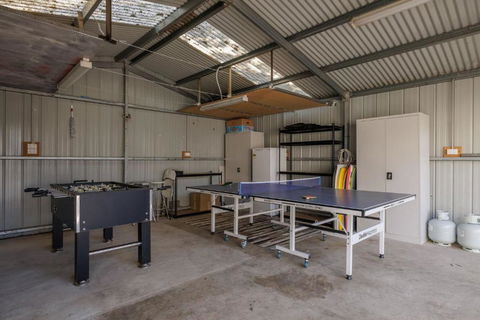 Woolamai Breeze - Pubs and Clubs 3