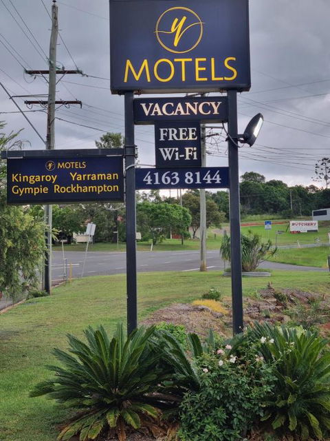 Y Motels Yarraman - Pubs and Clubs 3