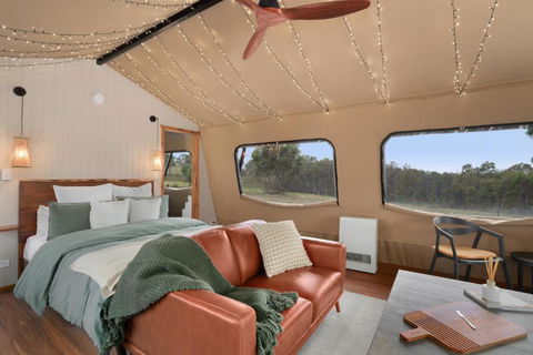 Akuna Estate - Luxury Glamping Experience - Pubs and Clubs 4