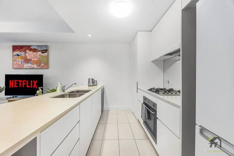 Warm&Comfortable Apartment In Wolli Creek - Pubs and Clubs 1