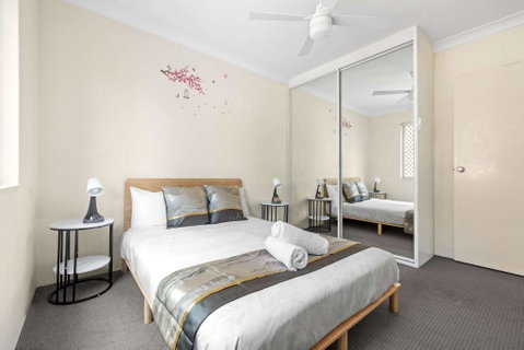 Warm Oasis At Parramatta- 2 BR - Free Parking - Near Shops - Pubs and Clubs 0