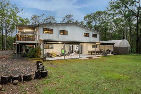 Winston Wallabies Urban Getaway - Pubs and Clubs 0