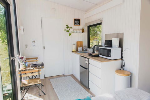 Womburra Vineyard Tiny Stay By Tiny Away - Pubs and Clubs 2