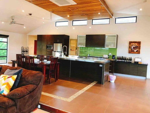 Yarra Valley Badgers Brook Winery House 1 - Pubs and Clubs 0