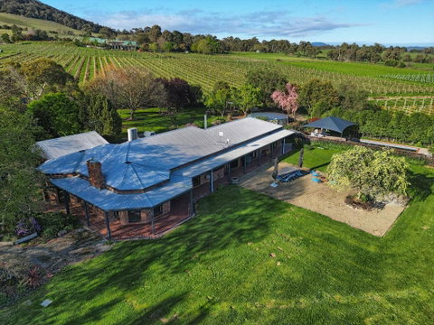 Yarra Yering Homestead - Pubs and Clubs 0
