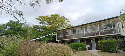 YnY Guest House - Pubs and Clubs 2