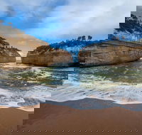 Great Ocean Road Tour with Lunch - Pubs and Clubs