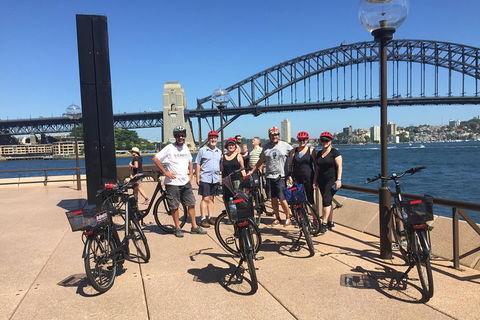 Sydney Harbour Discovery Tour - Pubs and Clubs 3