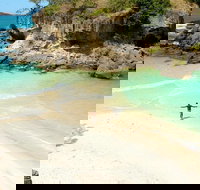 Crossing Country 5 Day Yolngu Homeland Tour - Pubs and Clubs