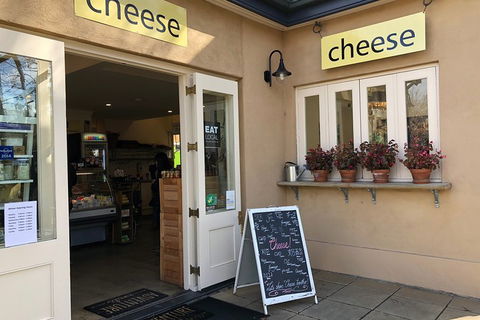 Small Group Adelaide Hills And Hahndorf Hideaway Tour From Adelaide - Pubs and Clubs 0