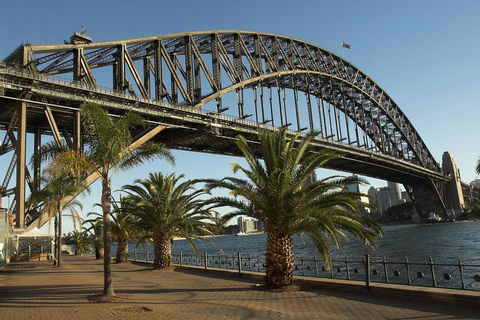 Private Sydney City And Bondi Beach Half Day Tour - Pubs and Clubs 4
