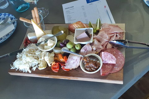 Tipple Of Gin Experience Tour - Pubs and Clubs 5