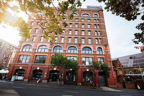 7-Day Tour In Sydney With Airport Pickup - Pubs and Clubs 5