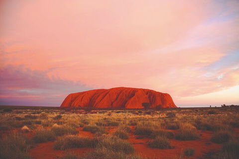 3-Day Alice Springs To Uluru (Ayers Rock) Via Kings Canyon Tour - Pubs and Clubs 0