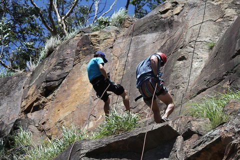 Abseiling The Kangaroo Point Cliffs In Brisbane - Go Out 4