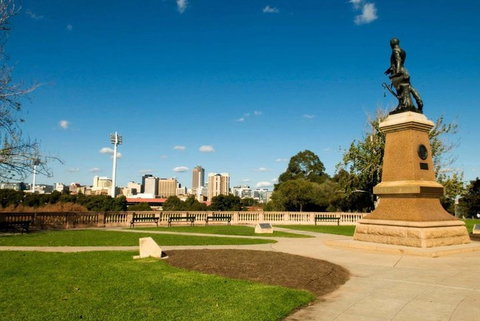Explore Adelaide City Tour: Haigh's Tasting Chocolate & Adelaide Oval Tour - Pubs and Clubs 3