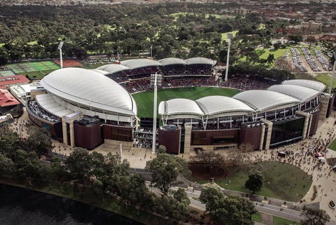Explore Adelaide City Tour: Haigh's Tasting Chocolate & Adelaide Oval Tour - Pubs and Clubs 4