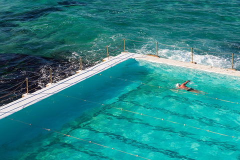 Private Essential Sydney Tour Including Lunch At The Cruising Yacht Club Of Australia - Pubs and Clubs 3