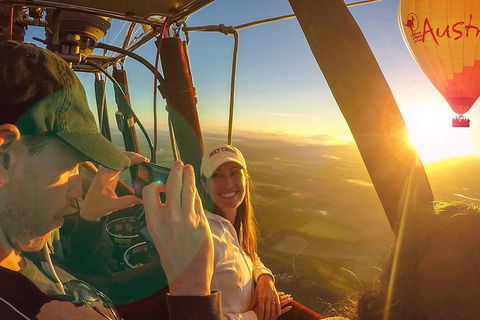 Hot Air Ballooning Tour From Cairns - Go Out 1