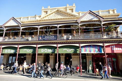 Perth And Fremantle Tour With Optional Swan River Cruise - Pubs and Clubs 3