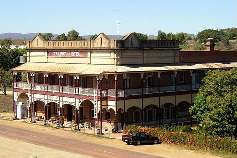 8-Day Outback Experience From Queensland - Pubs and Clubs 2