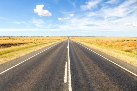 8-Day Outback Experience From Queensland - Pubs and Clubs 3