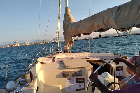 Townsville Small Group Early Morning Sailing Cruise Boat Tour Charter Hire - Pubs and Clubs 3