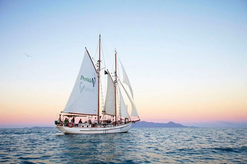 Fly & Sail Package (With Providence) - Pubs and Clubs 1