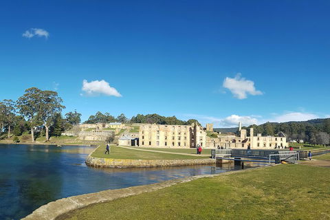 6-Day Tasmanian Explorer Adventure Tour From Hobart - Pubs and Clubs 0