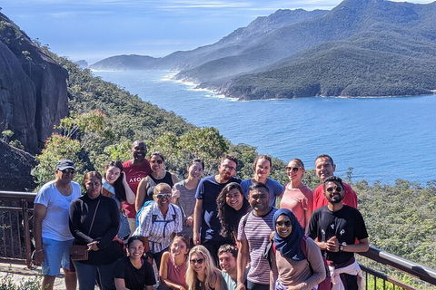 2-Day Tas East Coast Escape Tour Including Bay Of Fires, Wineglass Bay & Devils - Pubs and Clubs 0