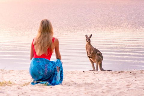 Cruise 'n' Canoe To Australia's Everglades - Pubs and Clubs 5