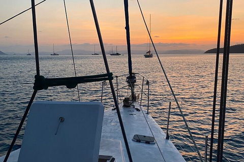 2 Night Small Group Whitsundays Sailing Adventure Aboard Mandrake - Pubs and Clubs 2
