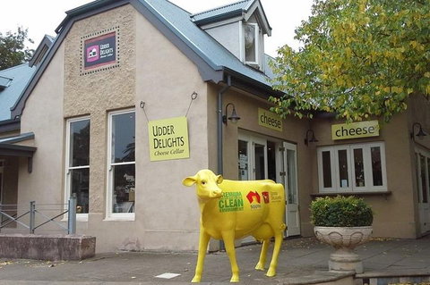 Adelaide Hills Regional / Hahndorf German Village Tour - Go Out 2