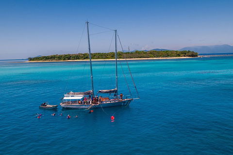 Ocean Free Green Island & Great Barrier Reef Snorkel Cruise, Cairns 25 Guests - Go Out 0