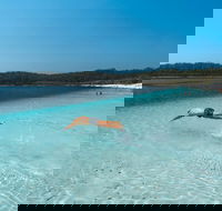 Lake McKenzie Full-Day Tour with Lunch from Hervey Bay - Pubs and Clubs