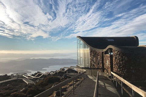 Day Tour In Mt. Field, Mt. Wellington, Bonorong Wildlife Sanctuary And Richmond - Pubs and Clubs 2