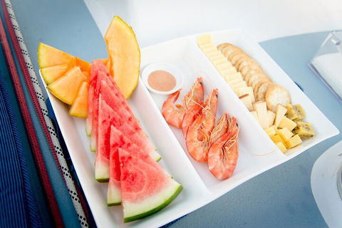 Gold Coast Sunset Cruise With Sparkling Wine & Nibbles Platter - Pubs and Clubs 5