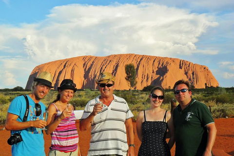 Ayers Rock Day Trip From Alice Springs Including Uluru, Kata Tjuta And Sunset BBQ Dinner - Pubs and Clubs 0