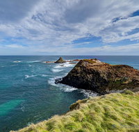 Small-Group Phillip Island Day Trip from Melbourne with Penguin Plus Viewing - Pubs and Clubs