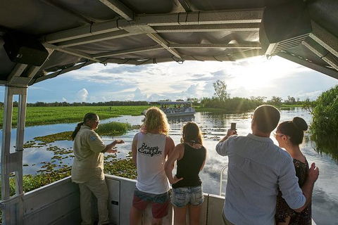Yellow Water Cruise - Kakadu - Pubs and Clubs 5