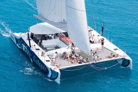 Sunset Sail In The Whitsundays - Pubs and Clubs 1