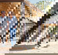 Alice Springs Highlights Tour - Pubs and Clubs