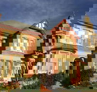 Walking Tour Highlight Of Battery Point - Pubs and Clubs